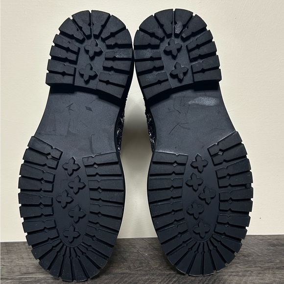 Steve Madden Size 8 boots - Picture 3 of 3